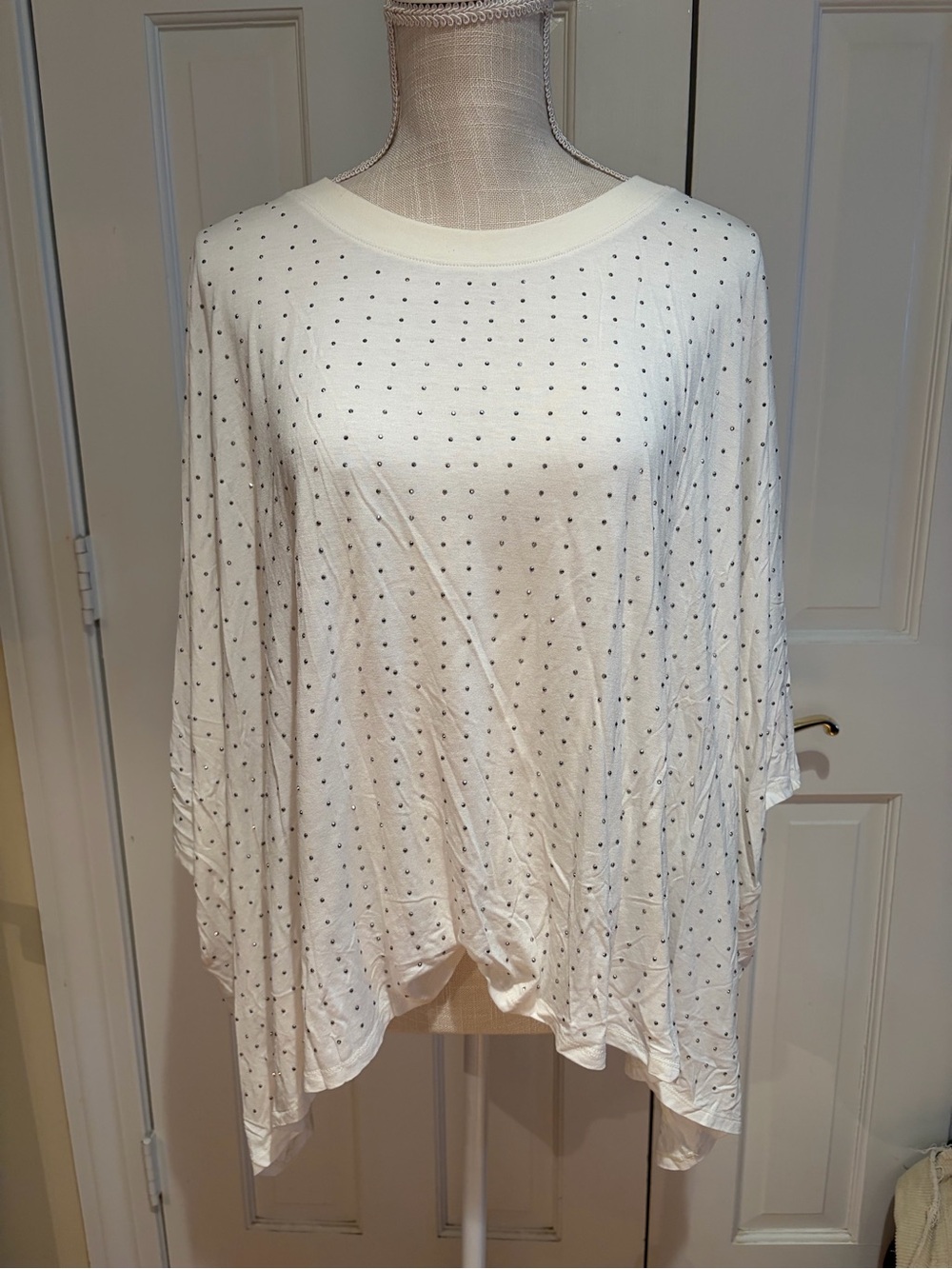 Vocal boutique sliver beaded top. One size. NWOT